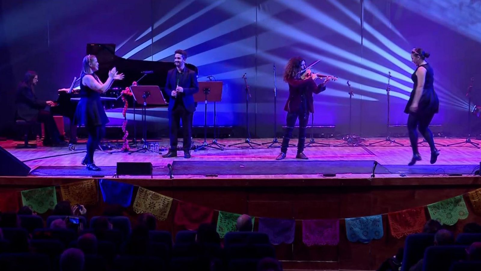 Las noches del Monumental - Ritmos ancestrales de Irlanda y Méjico - Las noches del Monumental | Ver