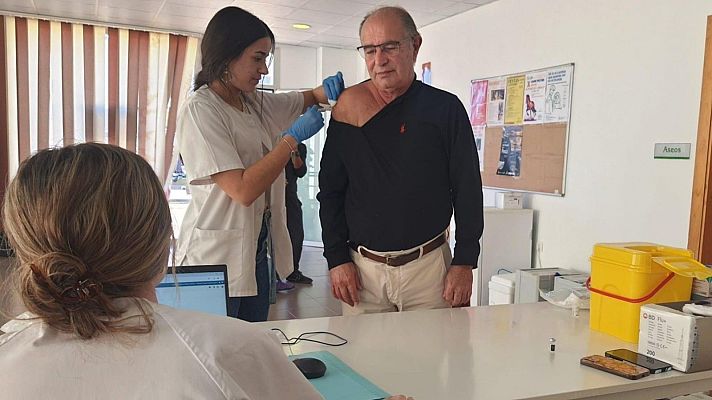 Las comunidades refuerzan la vacunación contra la gripe ante el aumento de casos - Telediario 1 | Ver
