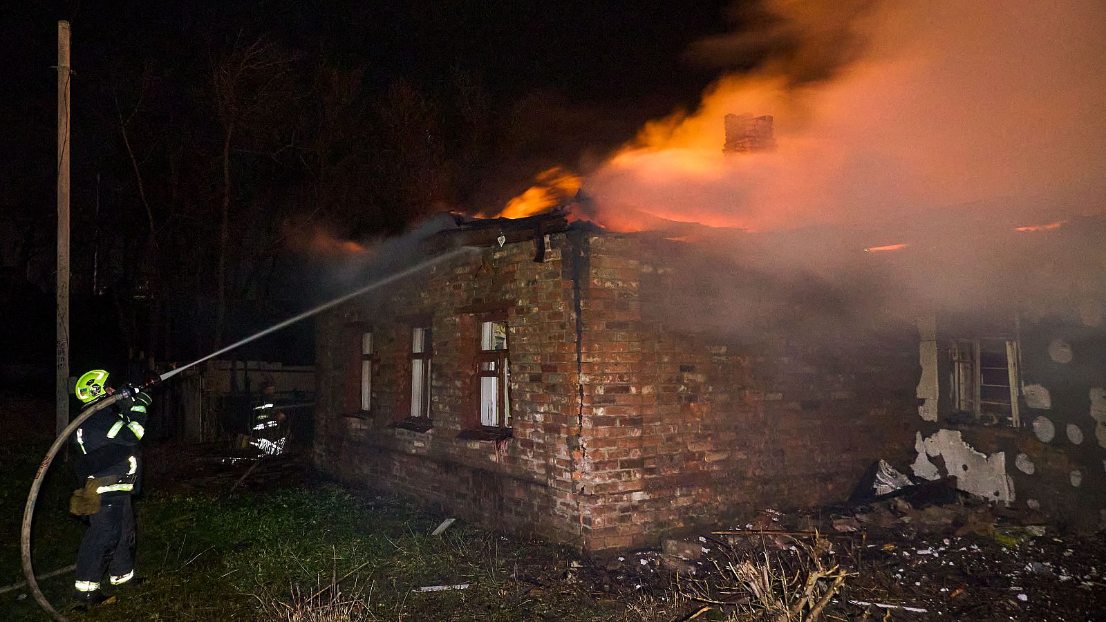 Alejandro López: "Rusia y Ucrania afirman que van a negociar para no ser culpados" - La noche en 24h | Ver