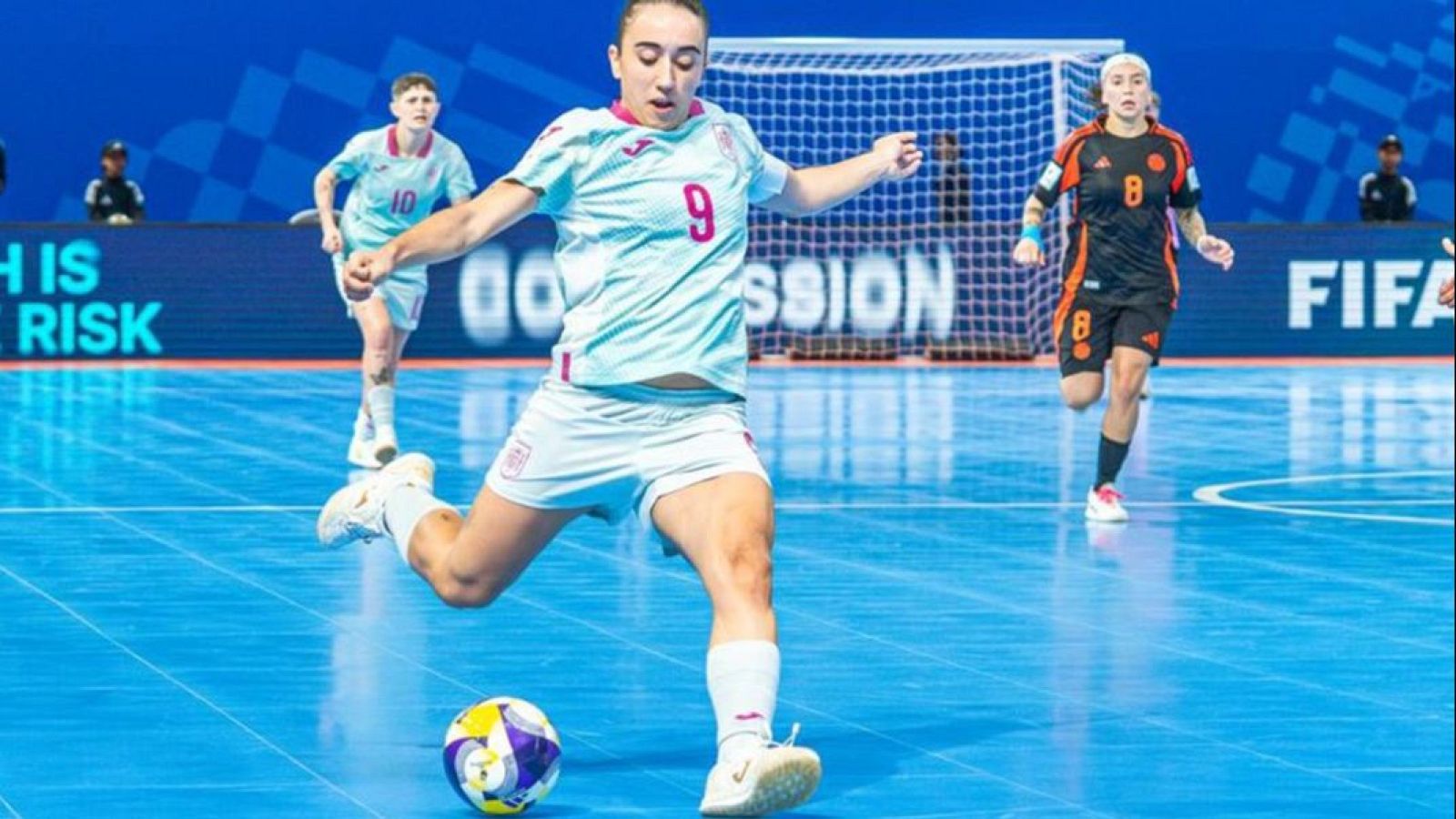 Disfruta de los mejores momentos y los goles del España-Colombia en el Mundial femenino de fútbol sala.