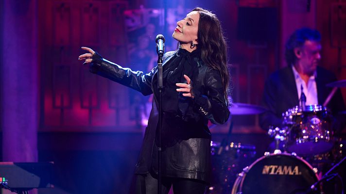 La Revuelta | Luz Casal - \"¿Qué has hecho conmigo?\" - La Revuelta | Ver