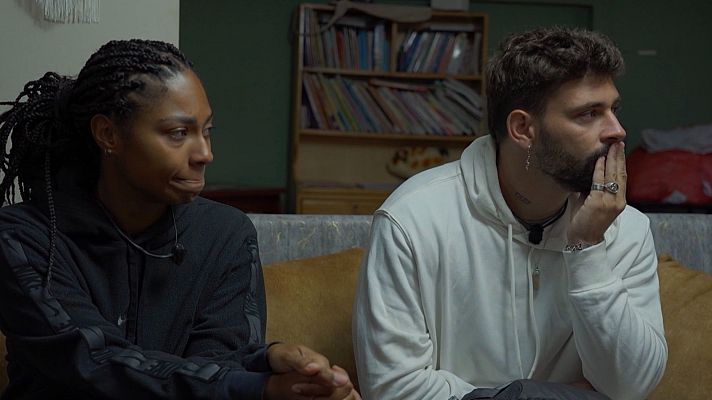 Hasta el fin del mundo - Nía y J Kbello reciben refugio - Hasta el fin del mundo | Ver