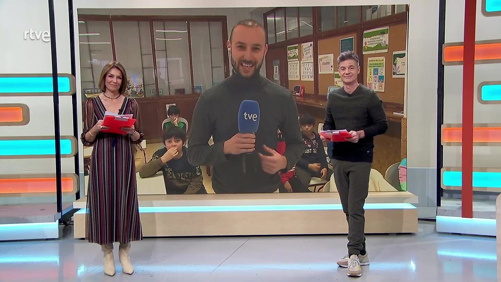 La IA entra en las aulas - Aquí hay trabajo | Ver