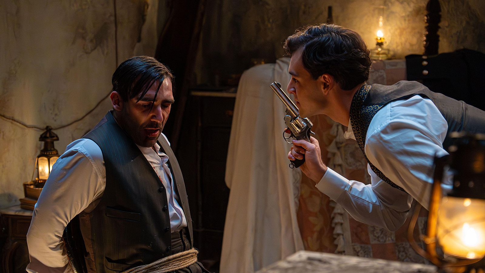 La Promesa: Curro acusa a Lorenzo de la muerte de Jana - La promesa | Ver