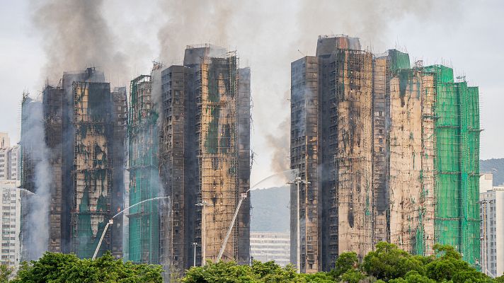 Telediario Matinal - Al menos 44 muertos en un incendio en una zona residencial de Hong Kong