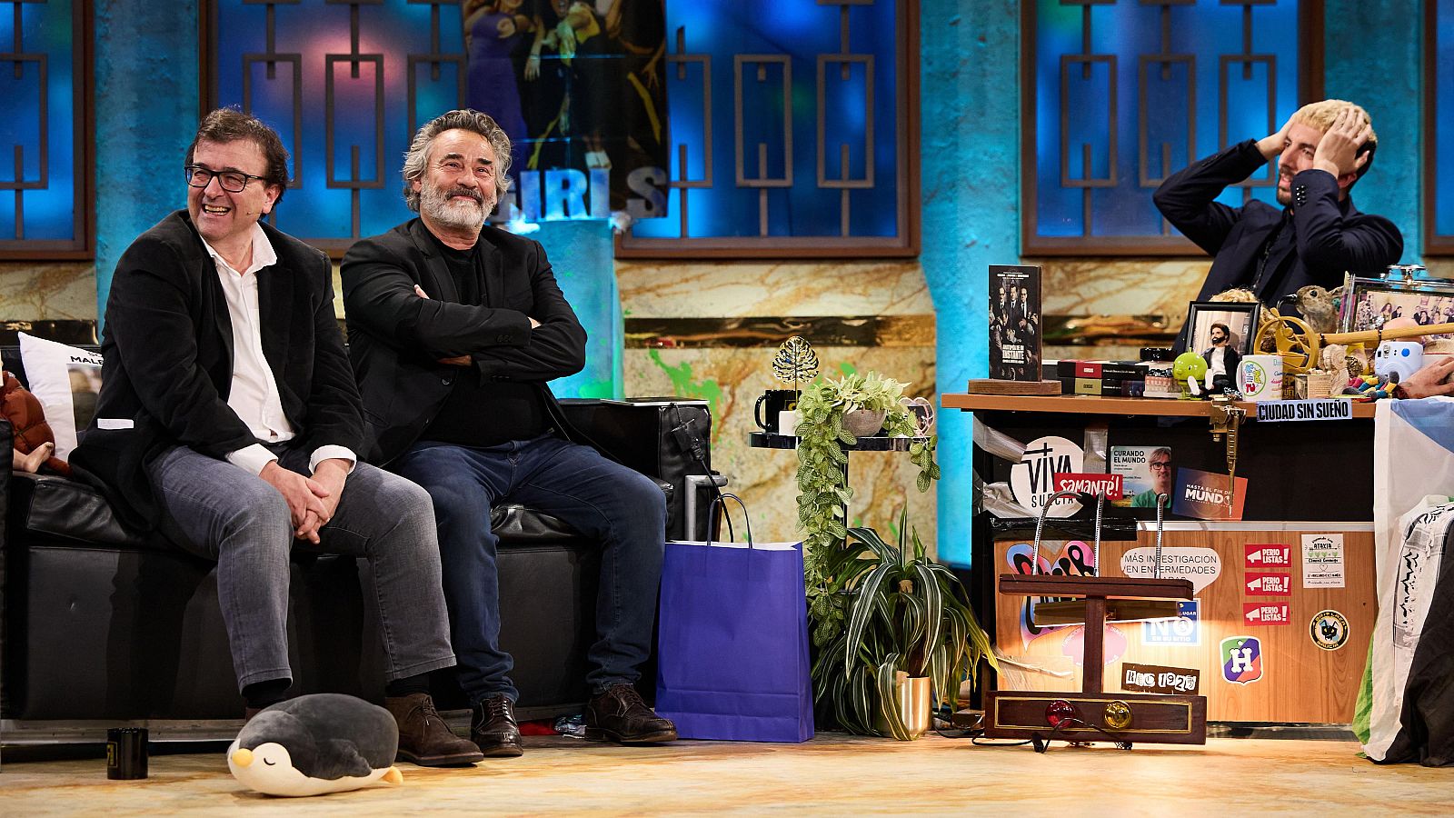 La Revuelta | Javier Cercas comenta el lapsus de Núñez Feijóo - La Revuelta | Ver