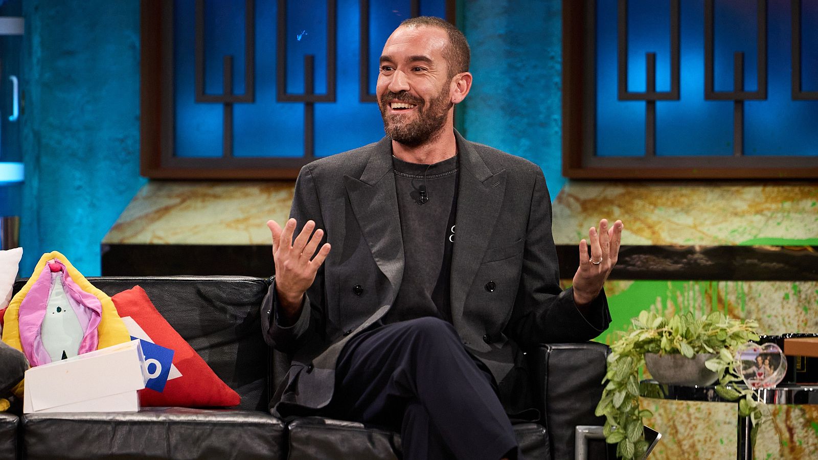 La Revuelta | Jorge Ponce busca amigos famosos - La Revuelta | Ver