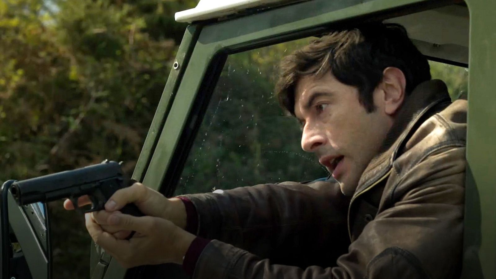 {lastMultimedia.title}}