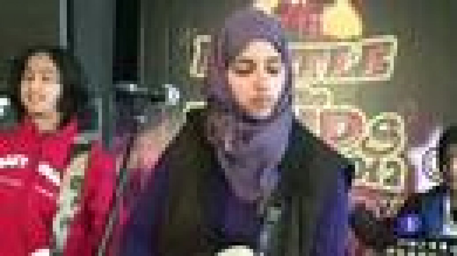 Grupos radicales musulmanes amenazan al grupo de mujeres indias Pragash "Alba"