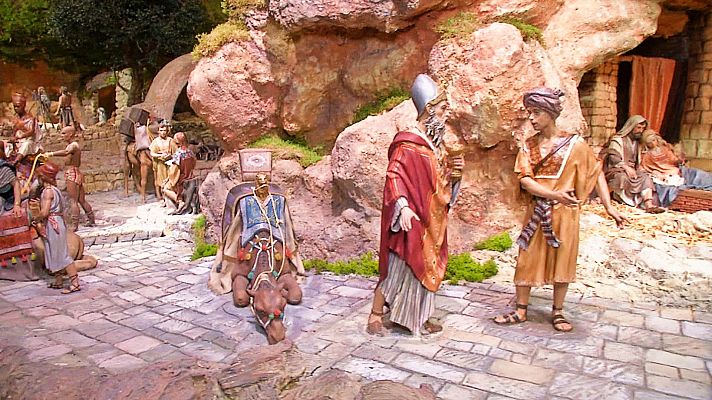 L'informatiu - Comunitat Valenciana - Un betlem de més de 1.000 figures es pot visitar a la Fundació Bancaixa de València