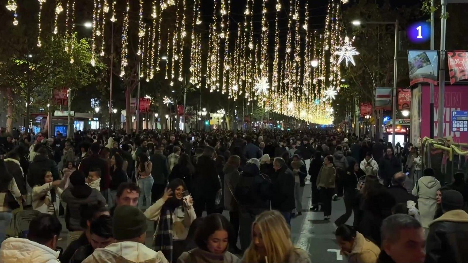 Primer diumenge de la campanya de Nadal amb botigues obertes