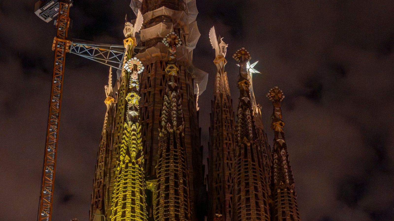 Se cumplen 100 años de la Torre Bernabé de la Sagrada Familia | Ver