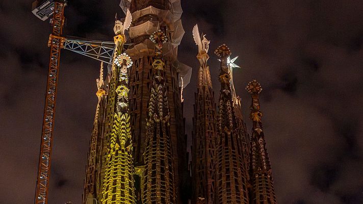 Telediario Fin de Semana - Se cumplen 100 años de la Torre Bernabé de la Sagrada Familia