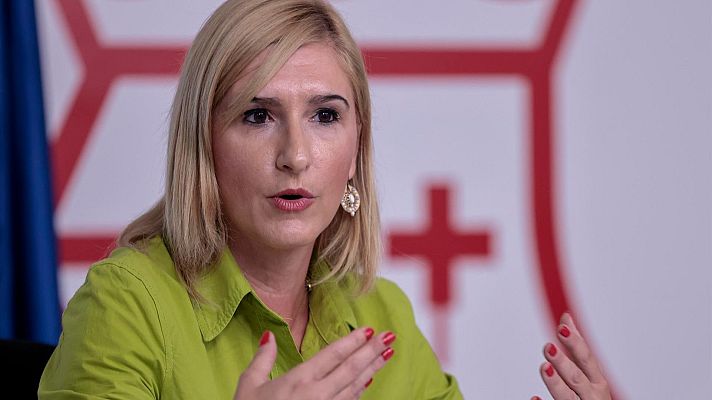 Pradas señala a Mazón por sus \"contraversiones\" | Ver