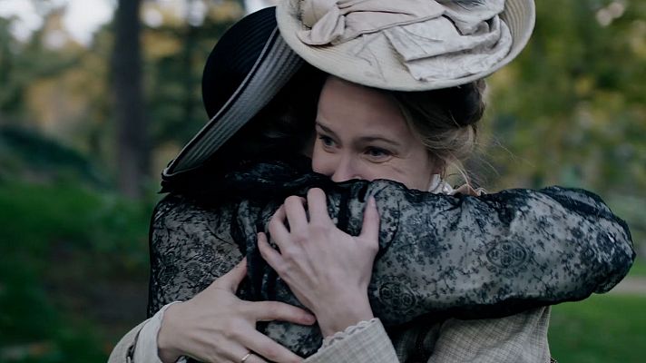 ENA. La reina Victoria Eugenia - Bee y Ali regresan a España