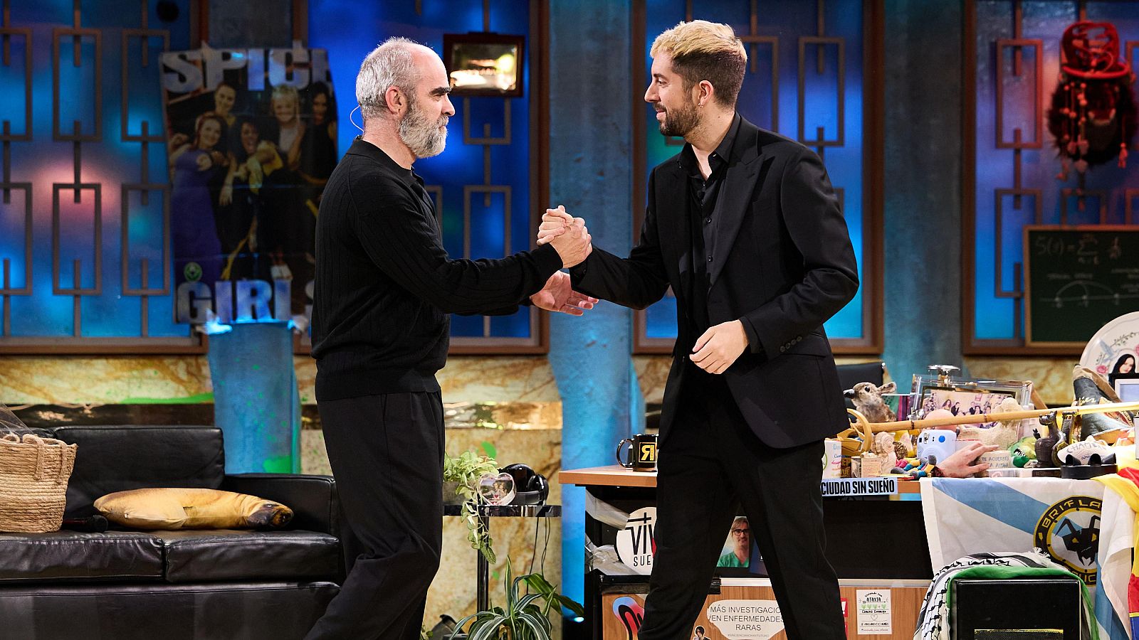 La Revuelta | ¿Te imaginas a Luis Tosar con un bañador slip? - La Revuelta | Ver