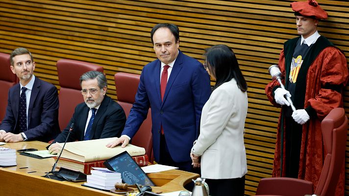 Pérez Llorca pide perdón a las víctimas de la dana en su toma de posesión como president - Informativo 24h | Ver