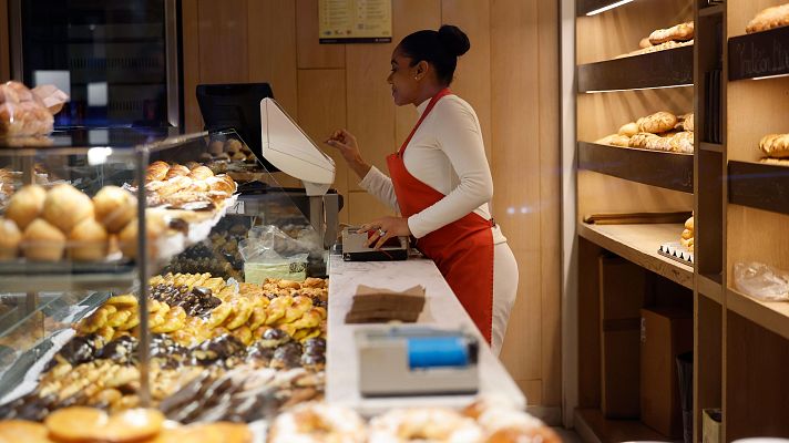 L'informatiu - Comunitat Valenciana - L'atur va descendir en 2.641 persones a la Comunitat Valenciana en novembre