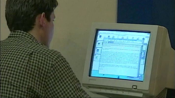 Informativo de Madrid - 40 años del primer email enviado desde España