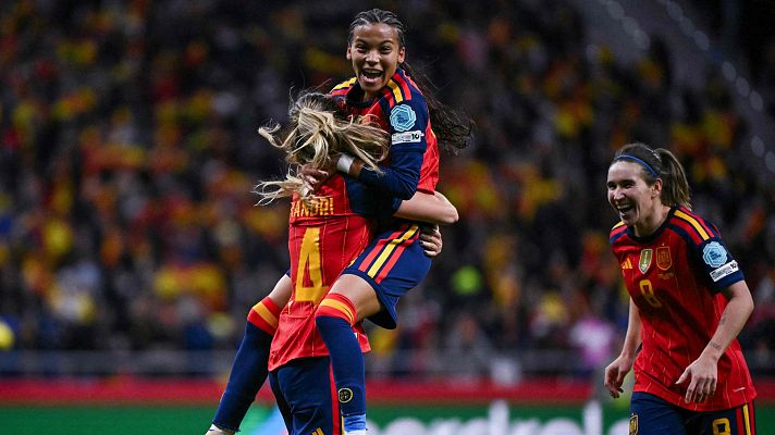 Fútbol - España - Alemania | Golazo de Vicky López para ampliar la ventaja en la final de la Nations (2-0)