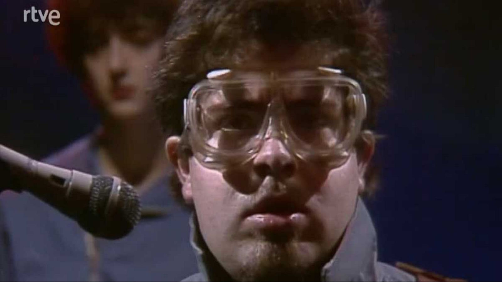 Buenas noches - 17/11/1983 - Buenas noches | Ver