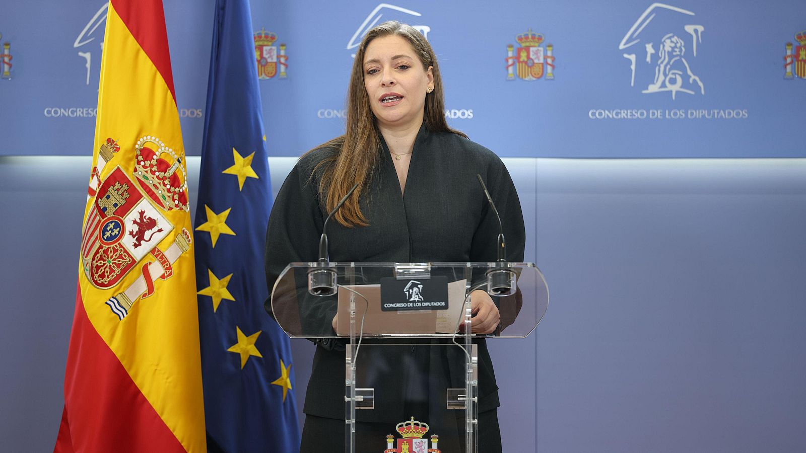 Ester Muñoz (PP) acusa Sánchez de ser un "presidente sumiso" - Diario 24 | Ver