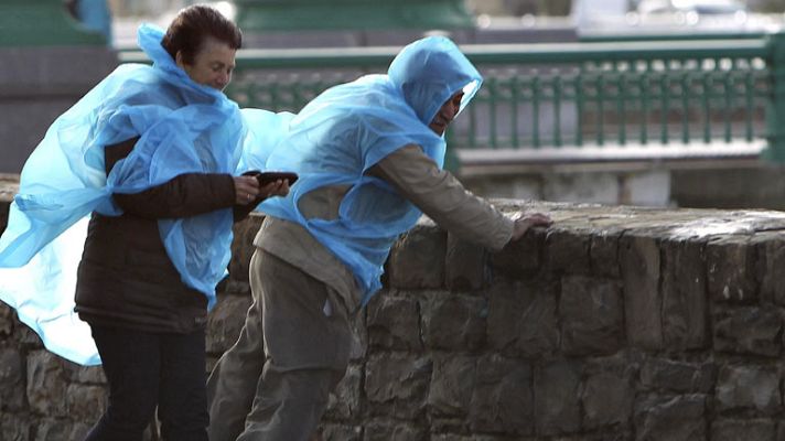 El tiempo - Nevadas en cotas bajas en el norte