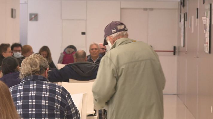 L'Informatiu - La grip avança i comença a col·lapsar els centres sanitaris