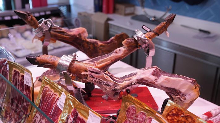 Telediario 1 - El sector sigue pendiente del brote de peste porcina mientras llegan refuerzos a Cataluña