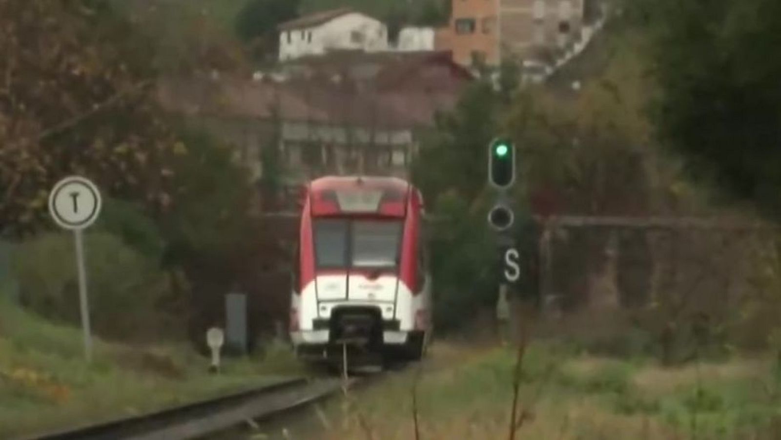 Temen morir arrollados por el tren - Mañaneros 360 | Ver