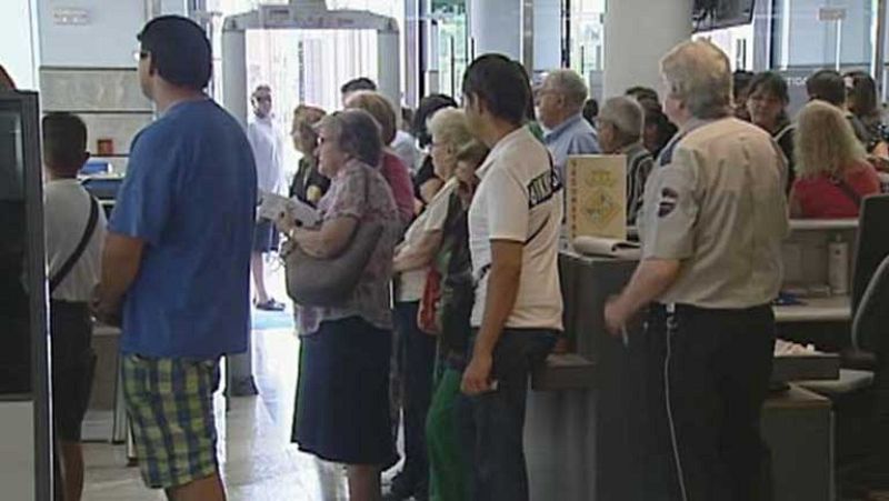 4.000 imputados por falsificar certificados de residencia para ahorrar en avión 