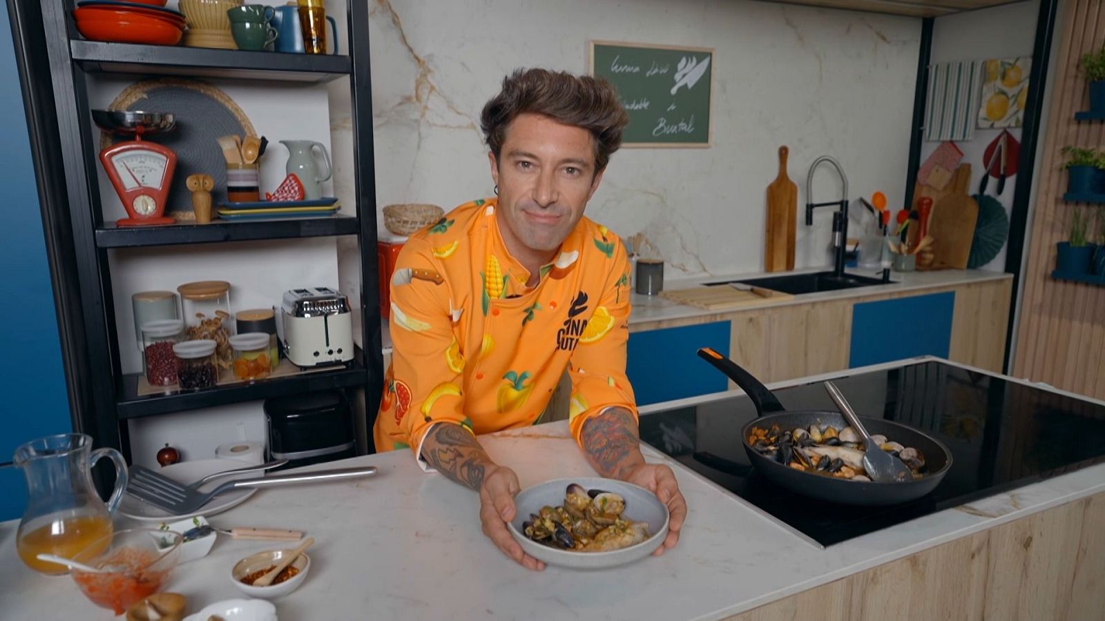 Cruixent de pastanaga, suquet de rap i cheesecake - Cuina brutal - Cuina Brutal | Veure