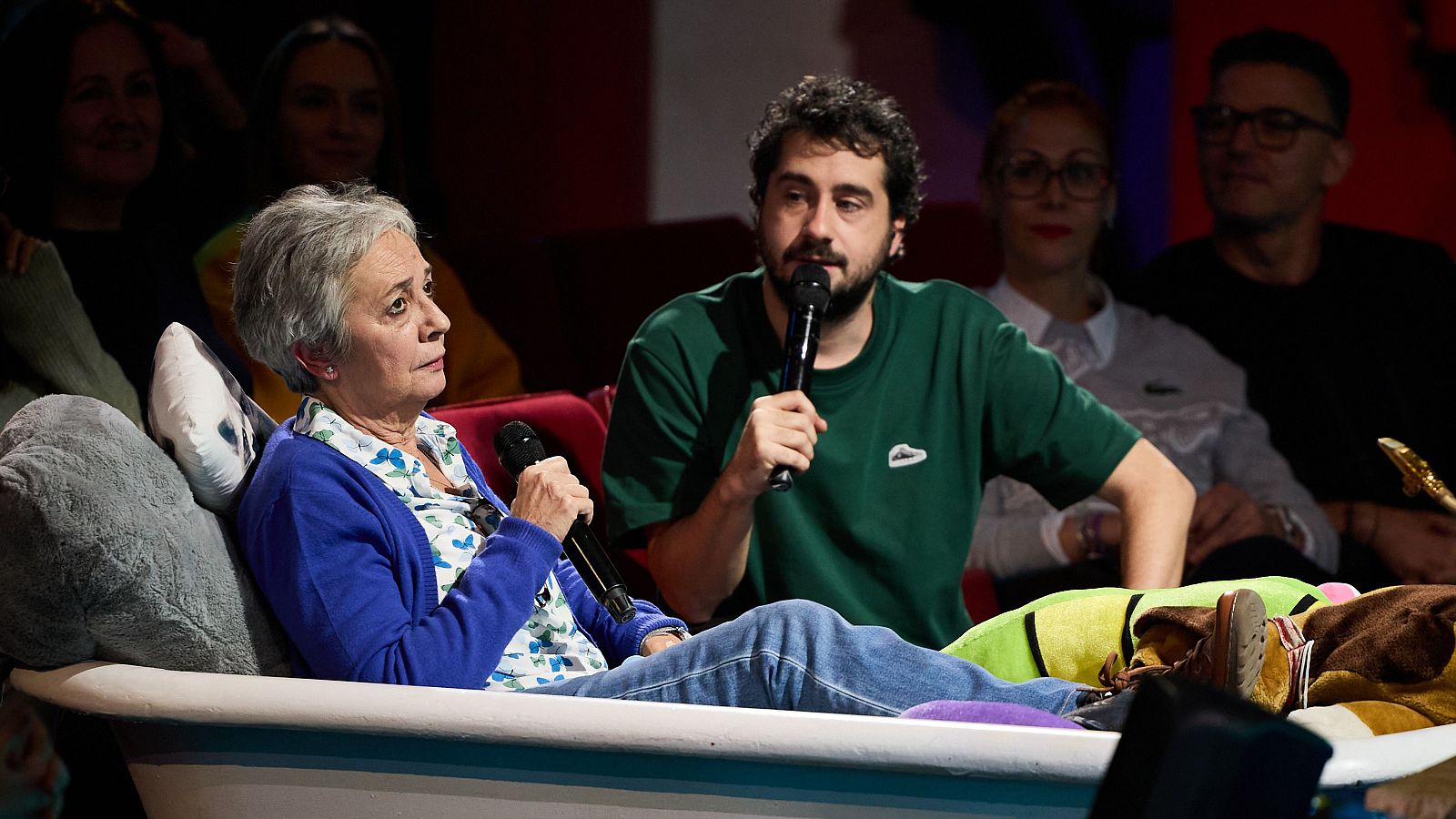 La Revuelta | Dos personas que lo están pasando mal - La Revuelta | Ver