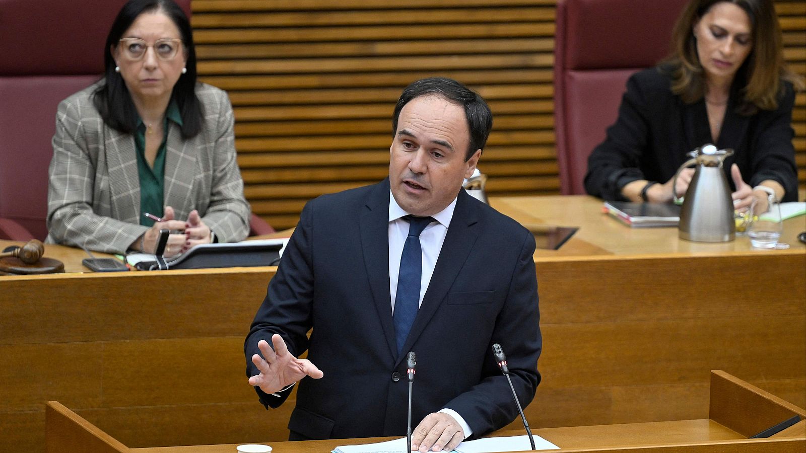 Pérez Llorca pide que se deje trabajar a la jueza - Diario 24 | Ver