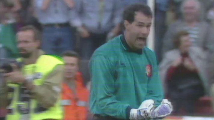  - Así fue el último precedente mundial entre España - Uruguay: 0-0 y una mano 'a lo Suárez' de Villarroya para salvar un punto