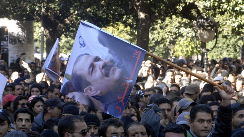 Crisis interna del gobierno en Túnez tras la muerte del opositor
