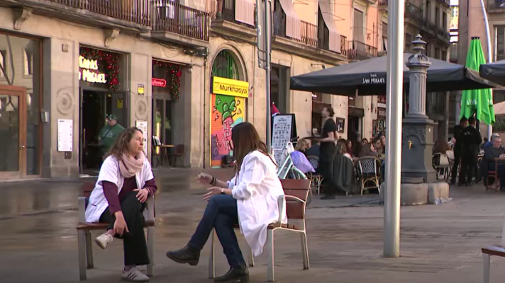 Telediario 2 - En primera persona: dos médicas relatan las condiciones de su trabajo