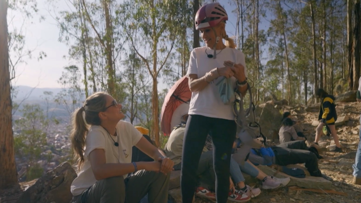 Hasta el fin del mundo - Cristina vence el miedo a la escalada - Hasta el fin del mundo | Ver