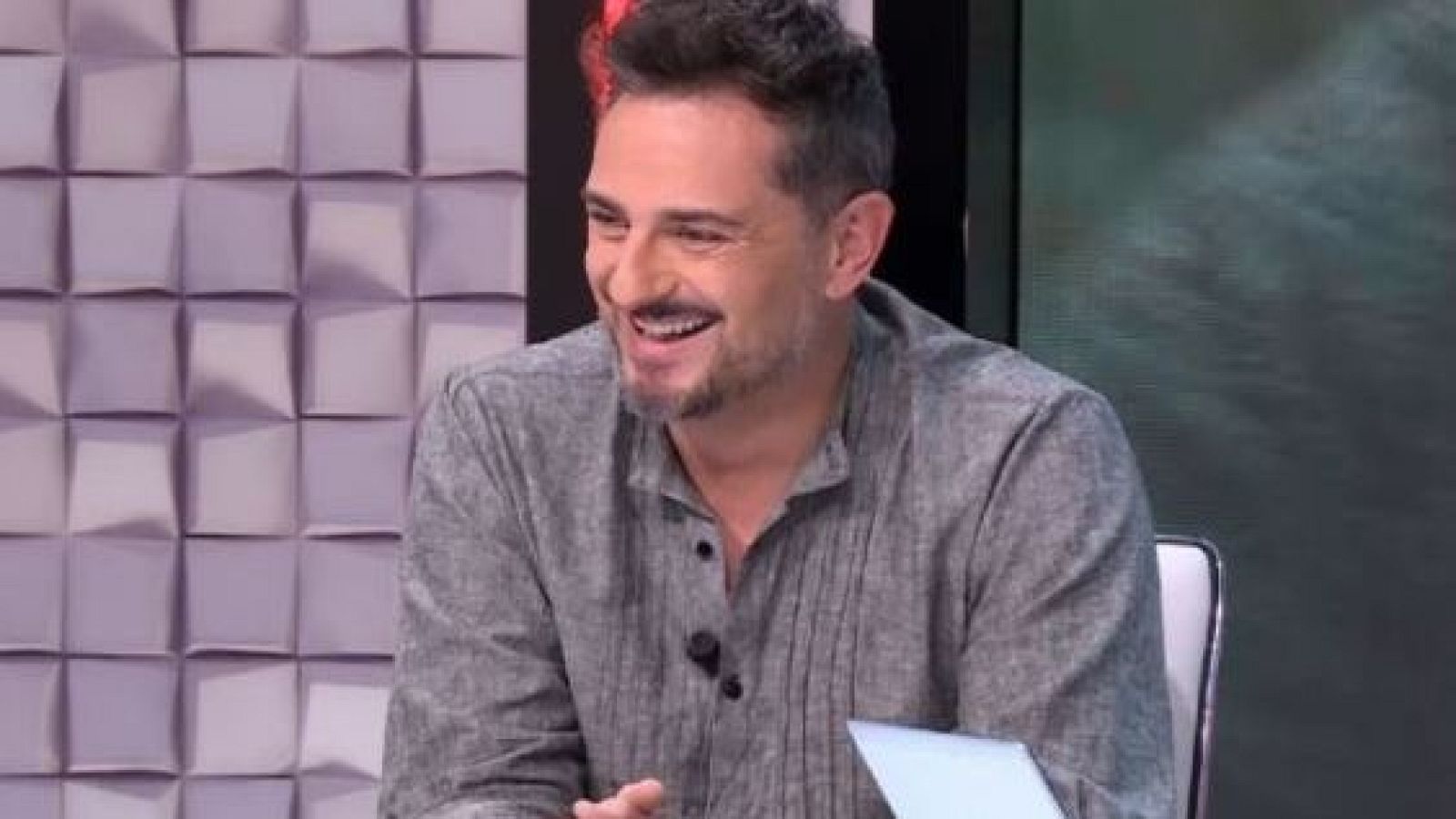 Entrevista a Asier Etxeandia, uno de los protagonistas de la película 'Frontera' - Directo al grano | Ver