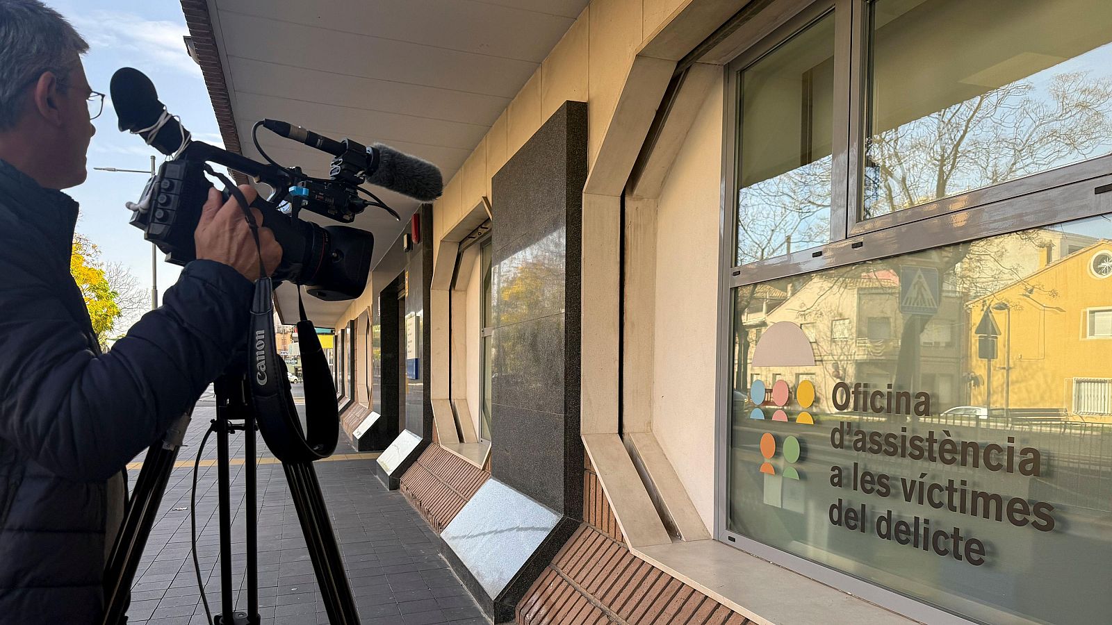 L'Informatiu Comunitat Valenciana 1 - 10/12/25 | Ver