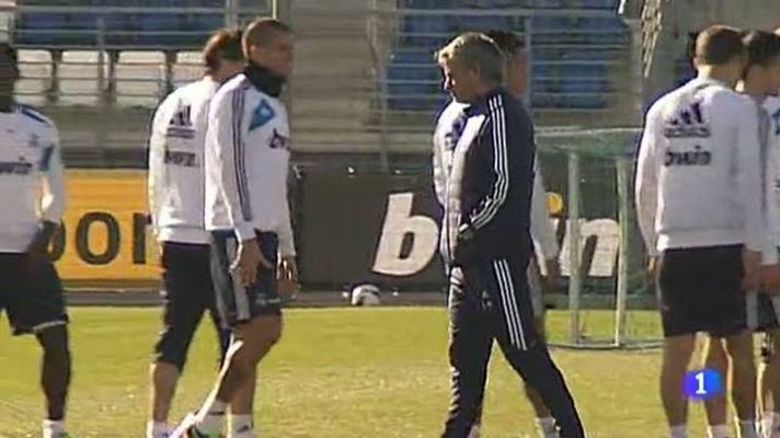 Telediario 1 - El Real Madrid vuelve al trabajo con sus internacionales