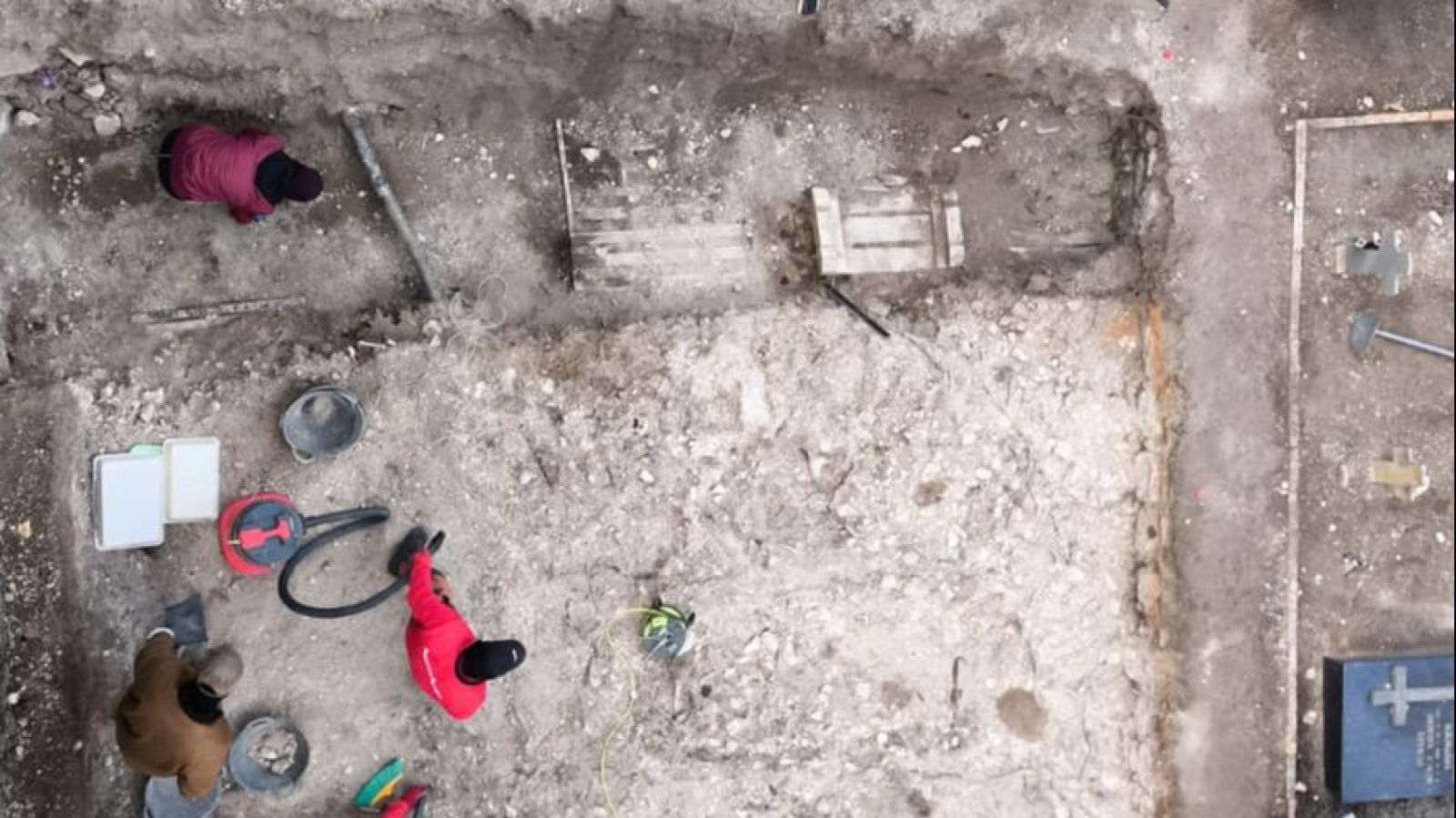 Exhuman los restos de nueve víctimas de la Guerra Civil en Albarracín | Ver ahora