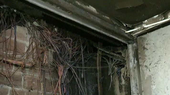 Mañaneros 360 - Vive entre las cenizas de lo que fue su casa