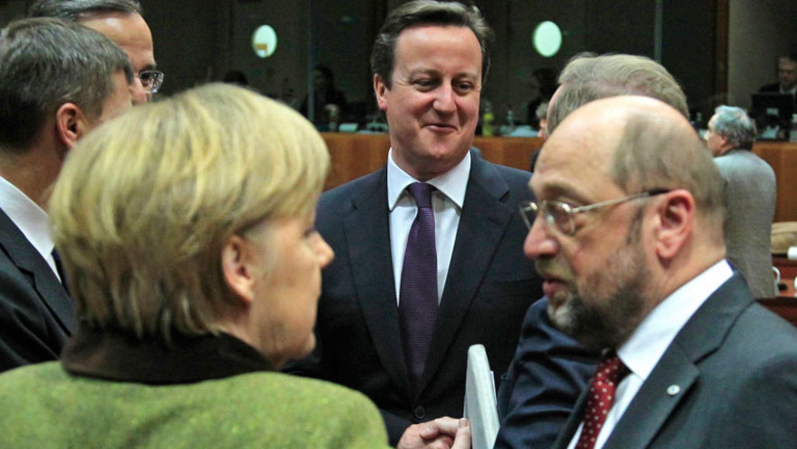 Los líderes de la UE logran un acuerdo "sobre las grandes líneas" del presupuesto 2014-2020