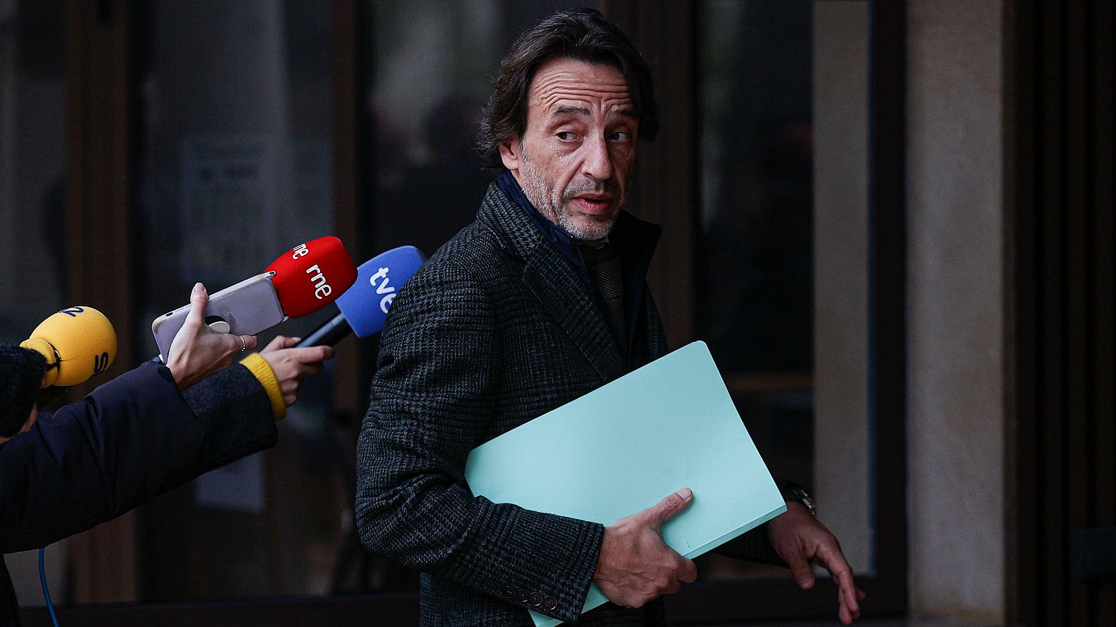 José Manuel Cuenca nega haver donat cap instrucció a Salomé Pradas sobre la dana - L'informatiu - Comunitat Valenciana | Ver