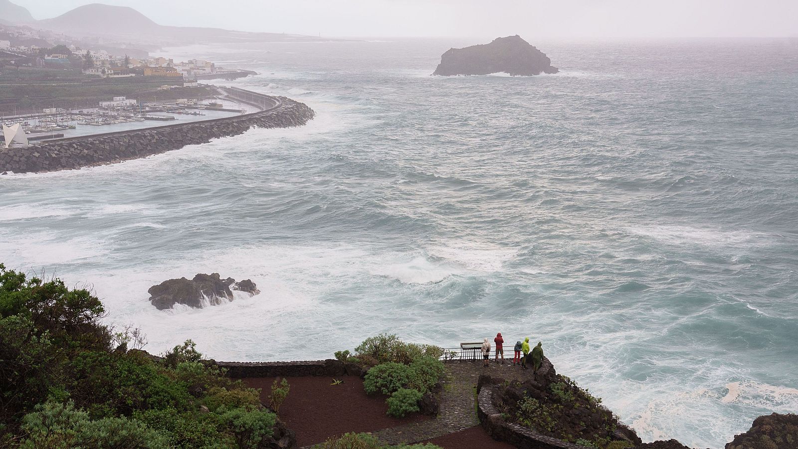 Informativo 24 horas - 20h - 13/12/25 - Fin de semana 24h | Ver