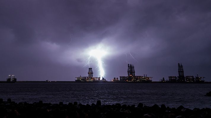 Telediario en lengua de signos - Telediario - 21 horas - 13/12/25 - Lengua de signos