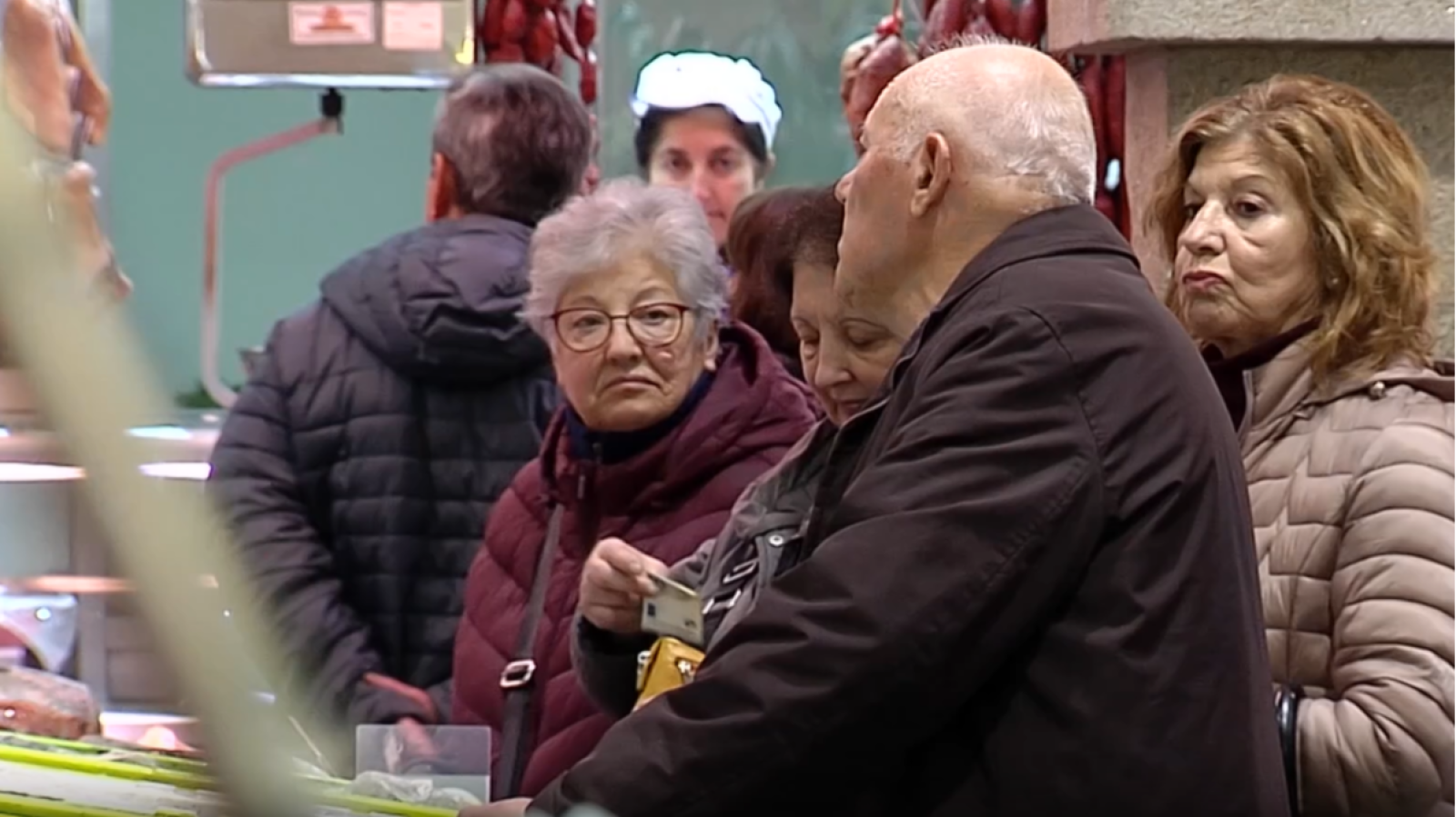 La Navidad más cara de la historia, un 5% más cara que el 2024 - Telediario Fin de Semana | Ver