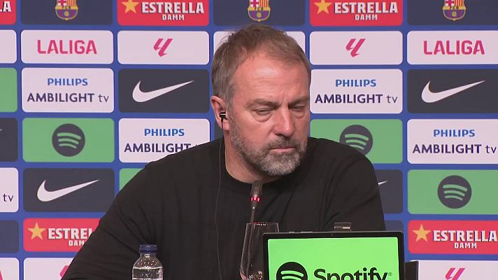 Fútbol - Flick: ''Está bien ponernos a siete puntos. Si eso pone presión a los rivales, ellos sabrán cómo gestionarla''