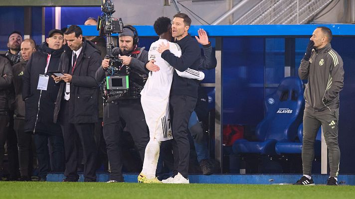 Fútbol - Xabi Alonso: ''Estamos todos juntos en esto''